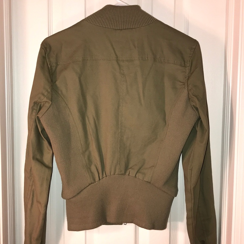 Mid-weight jacket - Picture 4 of 4